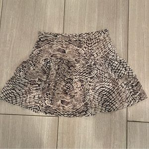 SNAKE SKIN PRINT MINI SKIRT